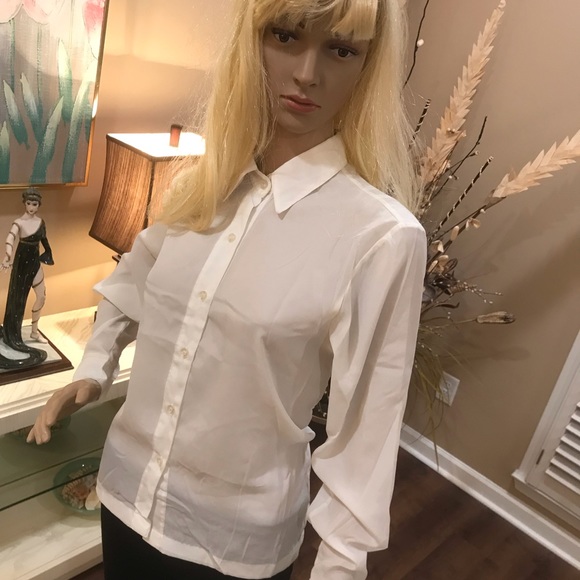 LIGHT & FUN ADORABLE SHIRT IN EXCELLENT CONDITION - Picture 3 of 6